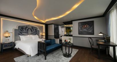 Royal Lotus Suite