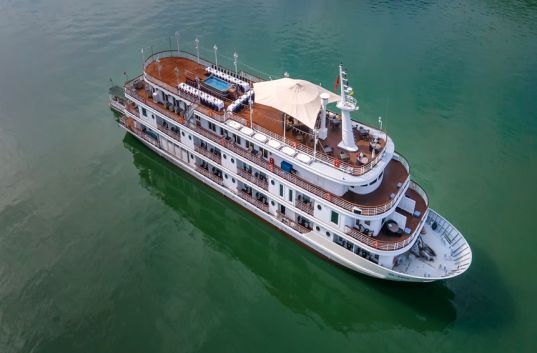 Paradise Elegance Cruise