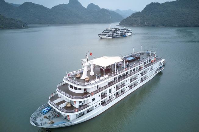 Paradise Grand Cruise