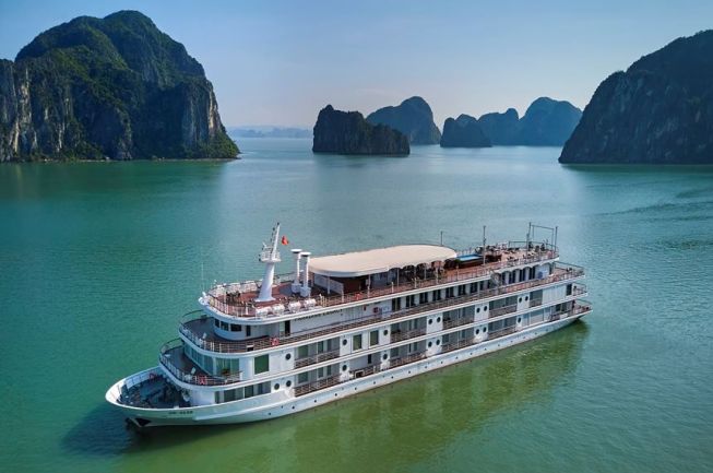 Paradise Legacy Cruise