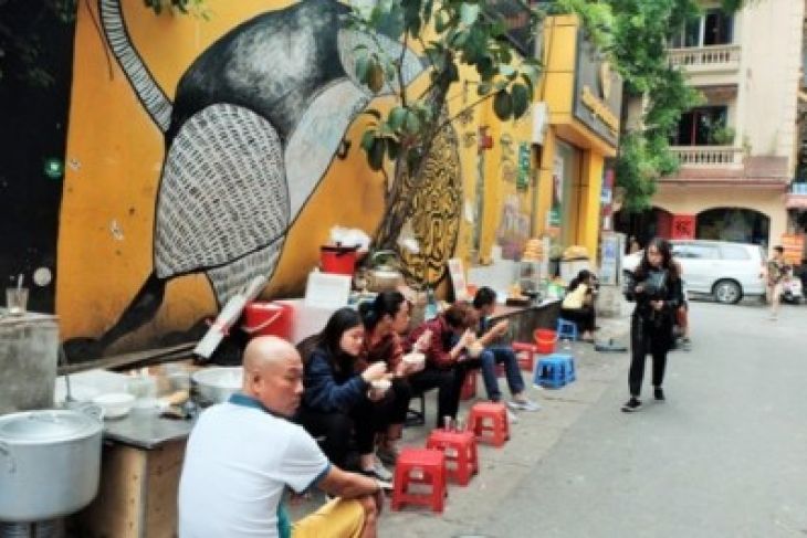 A Culinary Experience Turns Soulful On A Hanoi Downtown Street