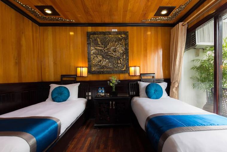 deluxe-twin-balcony-ancora-cruises