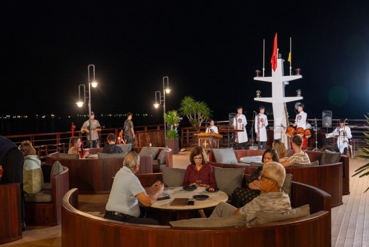 Cycad-Cruise-Bai-Tu-Long-Bay-(18)