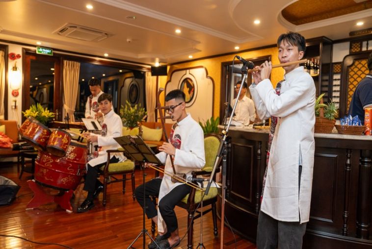 Cycad-Cruise-Bai-Tu-Long-Bay-(19)