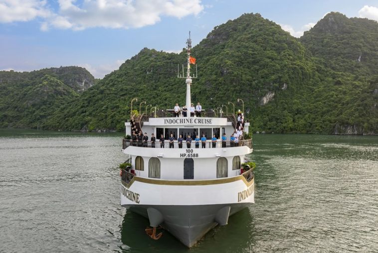 1.-Overview---Indochine-Cruise---Lan-Ha-Bay-Cruise-(3)
