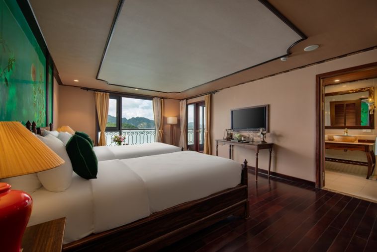 3.2.-Suite-Room---Indochine-Cruise---Lan-Ha-Bay-Cruise-(2)
