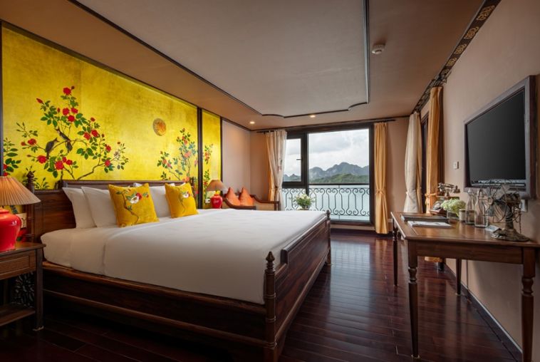 3.2.-Suite-Room---Indochine-Cruise---Lan-Ha-Bay-Cruise-(5)