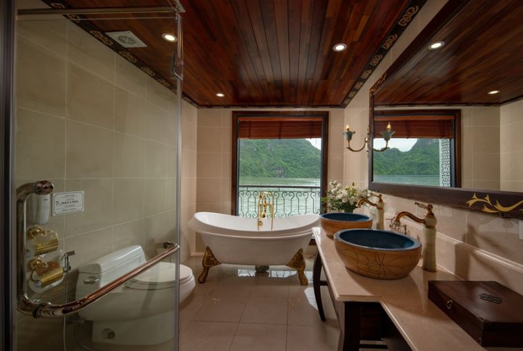 3.3.-Executive-Suite-Room---Indochine-Cruise---Lan-Ha-Bay-Cruise-(7)