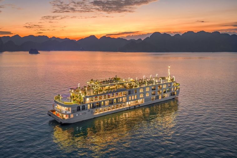 1.-Overview---Indochine-Premium---Luxury-Cruise-Halong-Bay