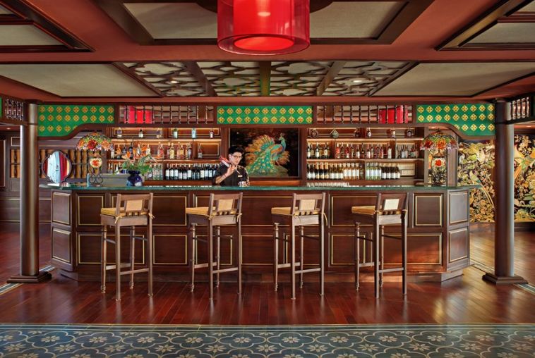 2.5-Cochinchine-Lounge---Indochine-Premium---Luxury-Cruise-Halong-Bay