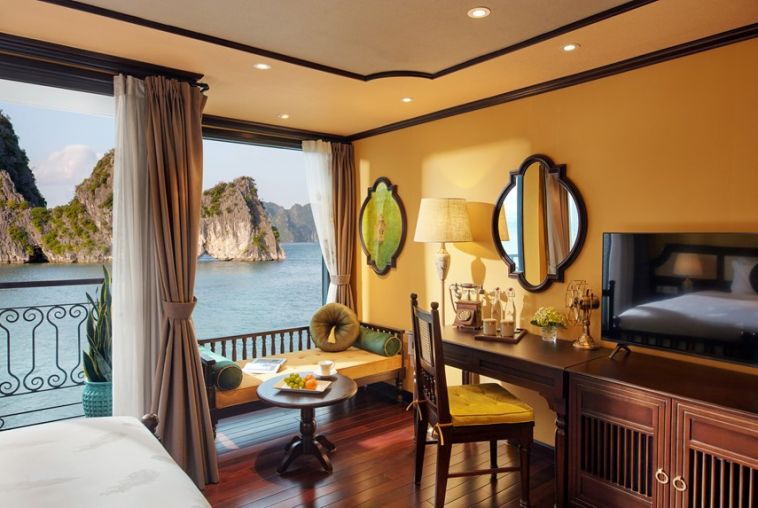 3-(3).1-Junior-Suite-Room---Indochine-Premium---Luxury-Cruise-Halong-Bay