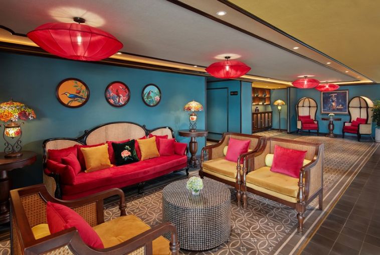 5.-Corridor---Indochine-Premium-Cruise---Halong-Bay