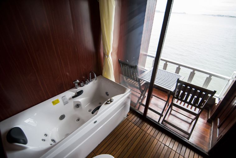 Bathroom Premium Cabin