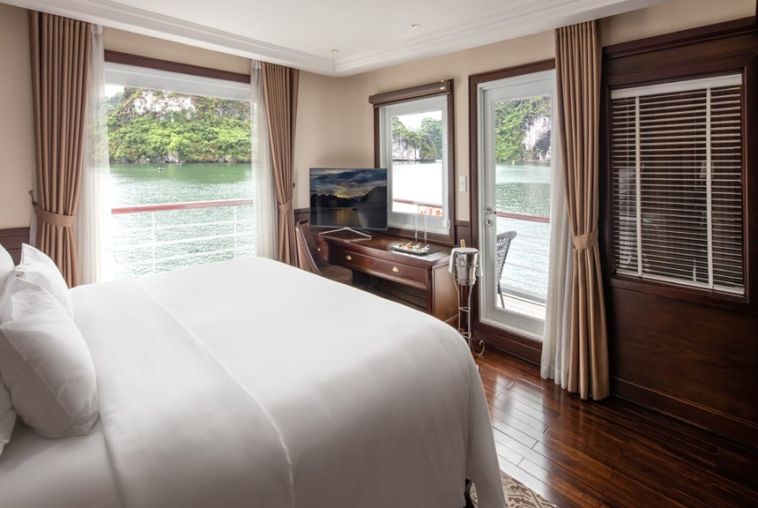 30.-Elegance-Balcony-Suite_