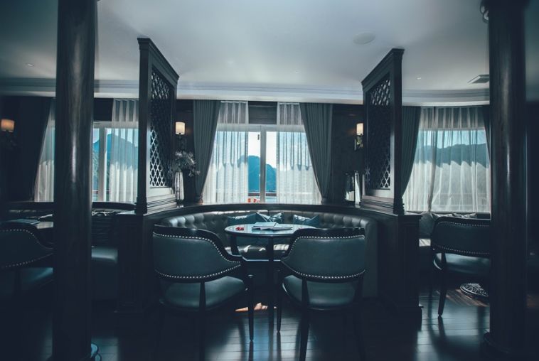 32.-La-Espacia-Restaurant_