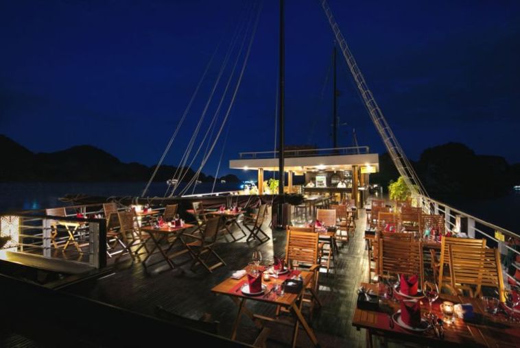 Perla-Dawn-Sails-Restaurant-2