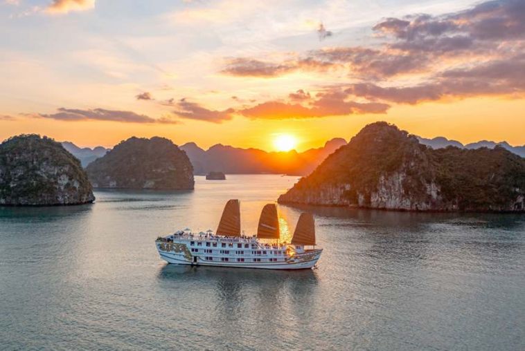1.-Overview---Indochina-Sails