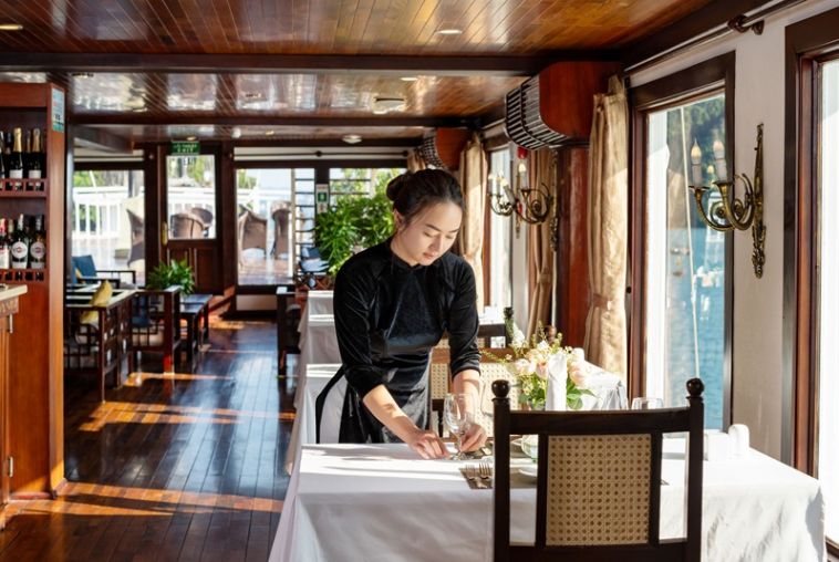 3-(2).-Lotus-Restaurant---Indochina-Sails---Halong-Bay