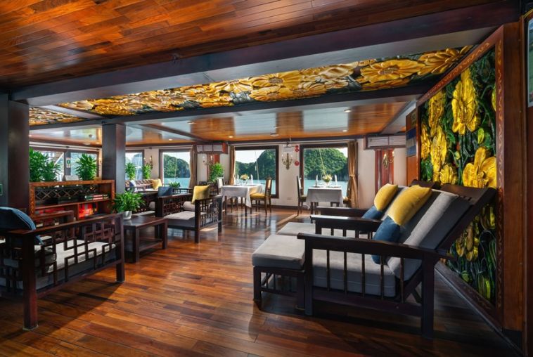 3.1-Lounge---Indochina-Sails