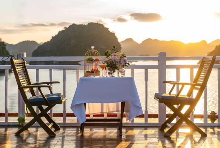 6.-Activities---Afternoon-Tea---Indochina-Sails-(5)