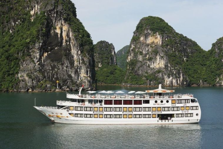 starlight-cruise-halong-bay2