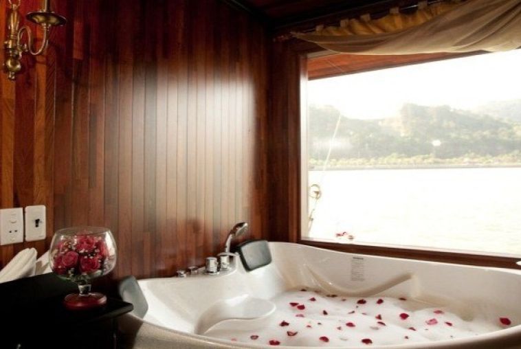 Valentine-Halong04-baignoire-jacuzzi_1_