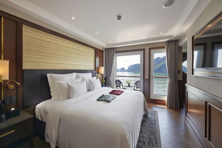 13.-Paradise-Legacy---Executive-Balcony