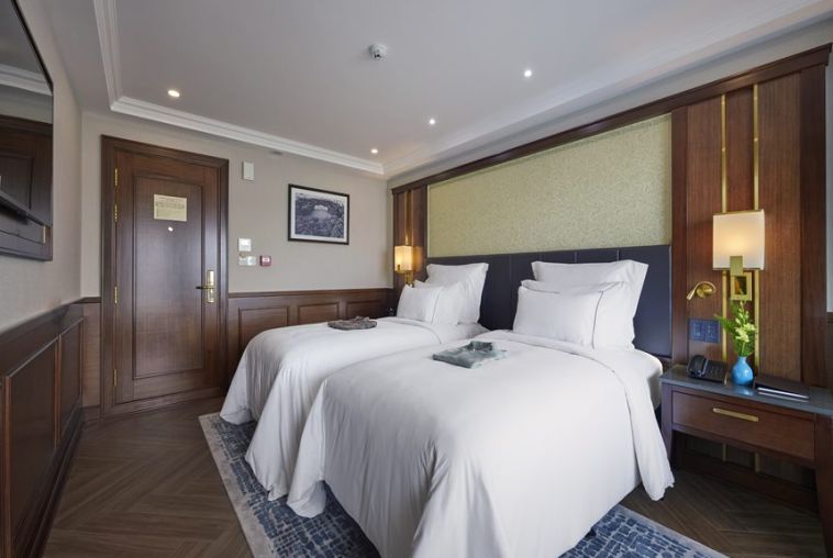 15.-Paradise-Legacy---Deluxe-Balcony_