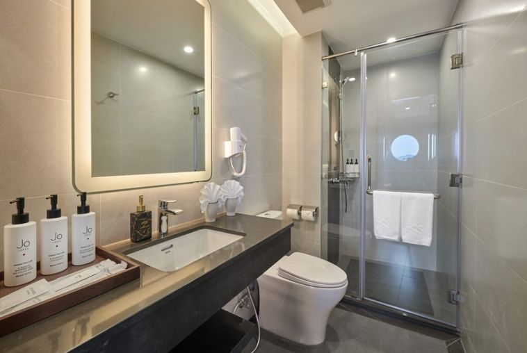 16.-Paradise-Legacy---Deluxe-and-Executive-bathroom