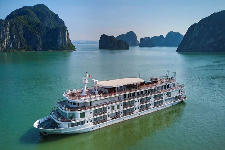 Paradise Legacy Cruise