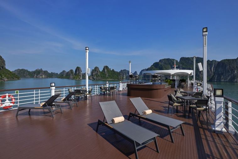 29.-Paradise-Legacy---Sun-deck